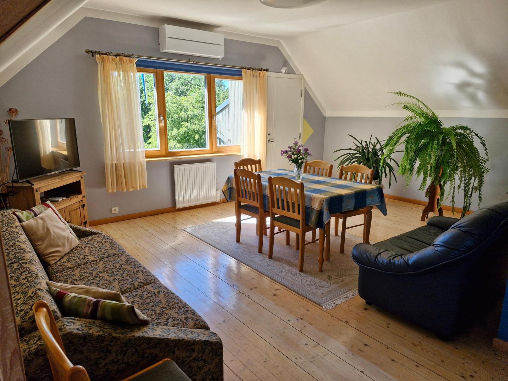Piibelehe Guest Accommodation Kuressaare Exterior foto